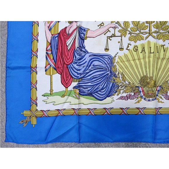 Hermes Tricolor and Gold Silk Scarf - Picture 5 of 11